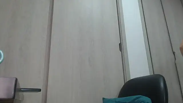 Snapshot of fisting_room chatting on 4, 7, 2026 fisting room online show from 4, 7, 2026