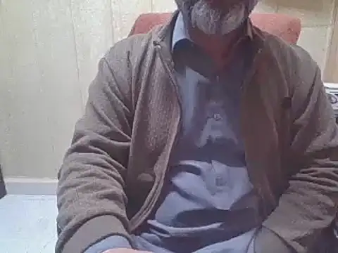 hairymaster95 online show from 5, 12, 2025