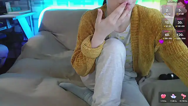 Snapshot of CamBugsBunny chatting on 27, 2, 2026 CamBugsBunny online show from 27, 2, 2026