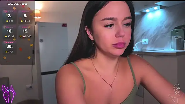 Megan Nilson online show from 18, 12, 2024