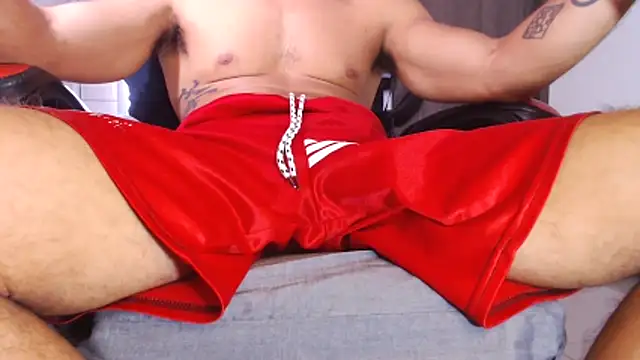 Snapshot of ErosFindomKing chatting on 24, 4, 2026 ErosFindomKing online show from 24, 4, 2026