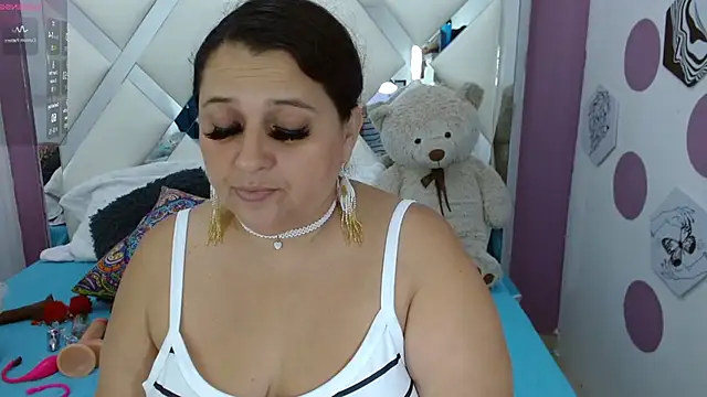 Kerly Doll online show from 4, 8, 2026