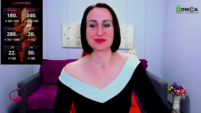 Snapshot of Nia_Smithh chatting on 7, 3, 2025 Nia Smithh online show from 7, 3, 2025