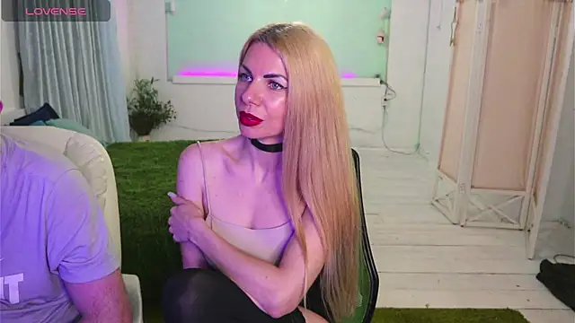 AlisaAleksandr online show from 30, 4, 2026