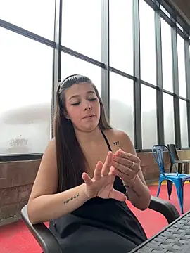 Snapshot of Alyshanon18 chatting on 19, 3, 2026 Alyshanon18 online show from 19, 3, 2026