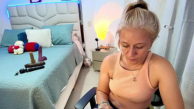 Naty Stone online show from 24, 7, 2026