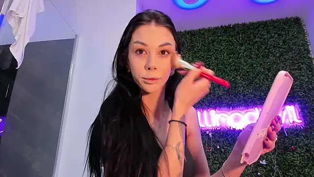 realhotfallingdevil online show from 2, 2, 2026