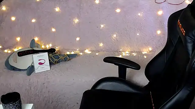 Ginger Stay online show from 15, 3, 2025