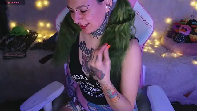 Ginger Stay online show from 29, 4, 2026