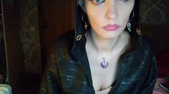 WildMissNiks online show from 9, 12, 2024