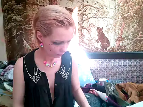 WildMissNiks online show from 23, 2, 2025