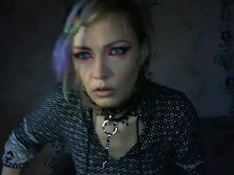 WildMissNiks online show from 17, 3, 2026