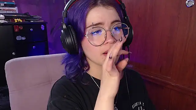 Snapshot of Raventh_ chatting on 17, 9, 2025 Raventh online show from 17, 9, 2025