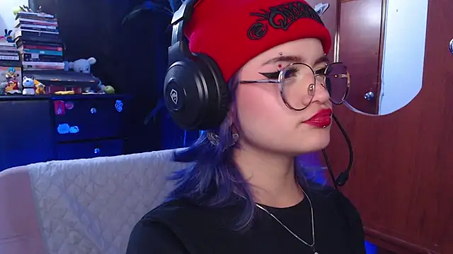 Snapshot of Raventh_ chatting on 23, 9, 2025 Raventh online show from 23, 9, 2025