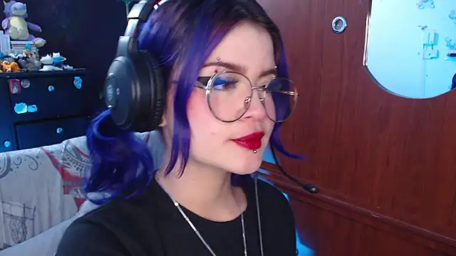 Snapshot of Raventh_ chatting on 18, 10, 2025 Raventh online show from 18, 10, 2025