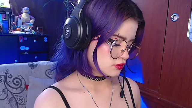 Snapshot of Raventh_ chatting on 30, 10, 2025 Raventh online show from 30, 10, 2025