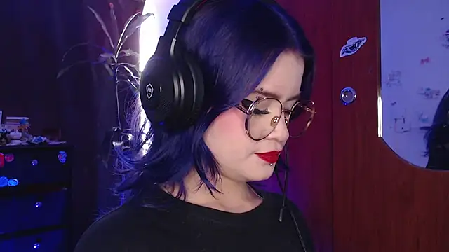 Snapshot of Raventh_ chatting on 8, 11, 2025 Raventh online show from 8, 11, 2025