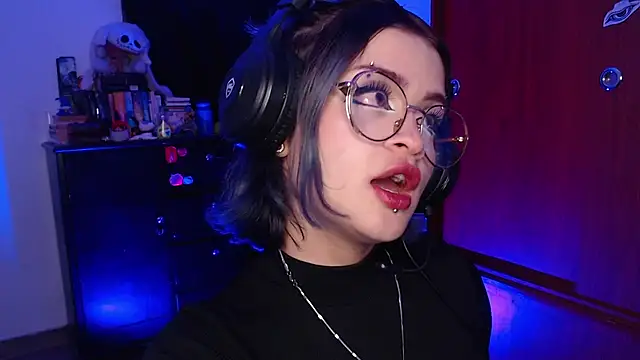 Snapshot of Raventh_ chatting on 7, 1, 2026 Raventh online show from 7, 1, 2026