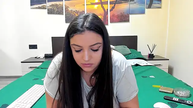 Snapshot of adelline chatting on 6, 1, 2025 adelline online show from 6, 1, 2025