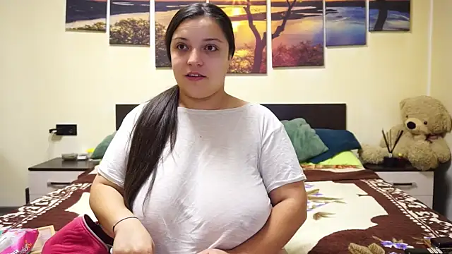 adelline online show from 2, 12, 2025