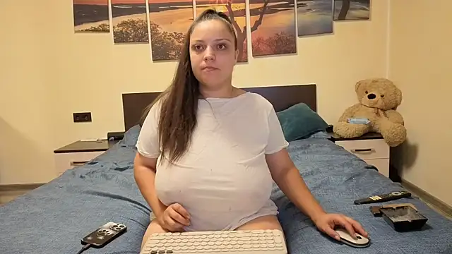 adelline online show from 4, 8, 2026