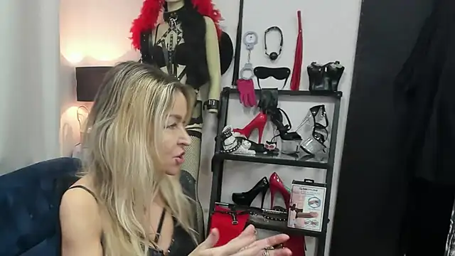 crystaLUX online show from 19, 2, 2026