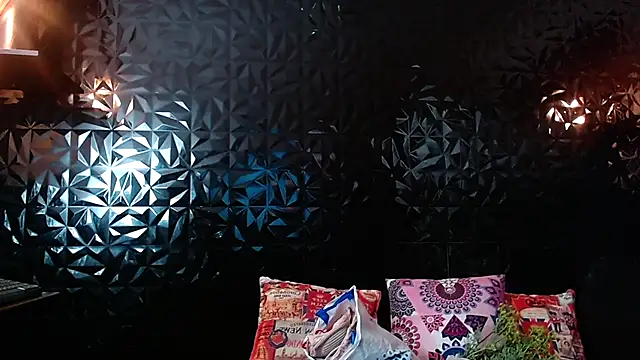 PINK  LOLA1 online show from 9, 9, 2025