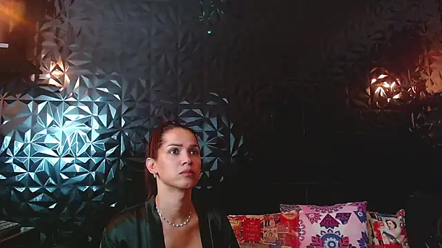 PINK  LOLA1 online show from 21, 10, 2025