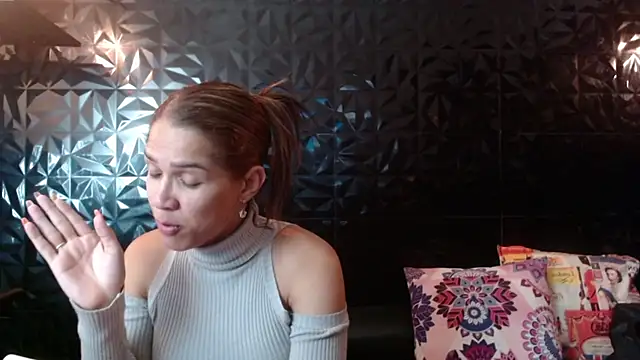 PINK  LOLA1 online show from 20, 2, 2026