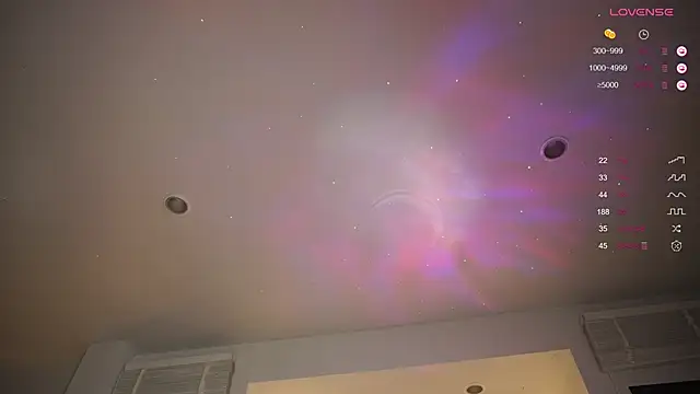 Amylittlestar online show from 2, 11, 2025