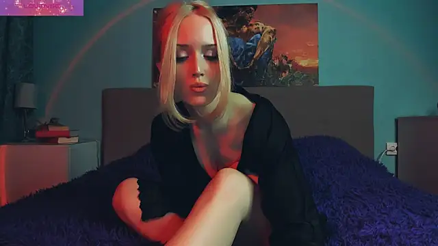 Snapshot of Linda_Roxy chatting on 1, 3, 2025 Linda Roxy online show from 1, 3, 2025