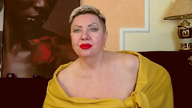 LadyPosh online show from 4, 12, 2024