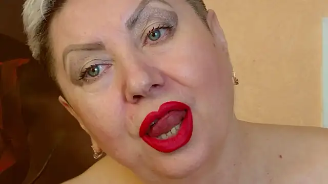 LadyPosh online show from 4, 12, 2024