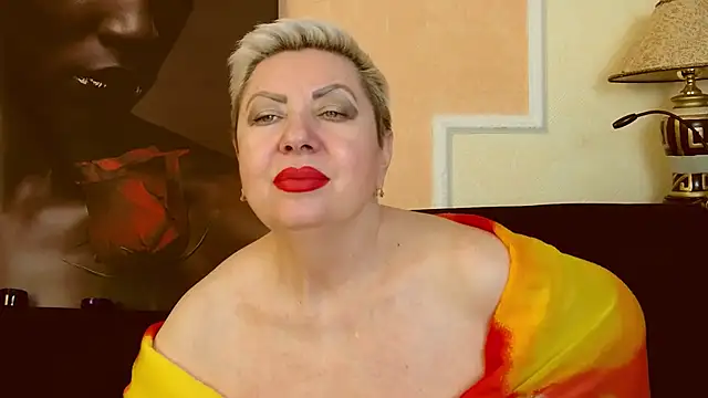 LadyPosh online show from 5, 3, 2025