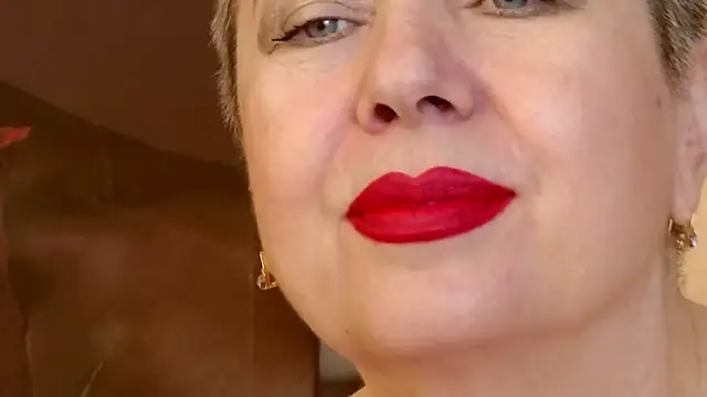 LadyPosh online show from 23, 9, 2025