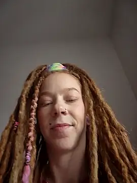 LucidLucy online show from 6, 3, 2026