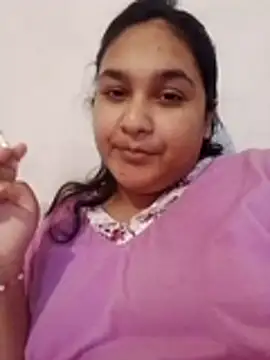 Snapshot of Indianbloom- chatting on 15, 11, 2025 Indianbloom- online show from 15, 11, 2025