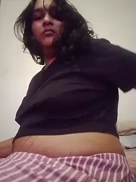 Snapshot of Indianbloom- chatting on 2, 12, 2025 Indianbloom- online show from 2, 12, 2025