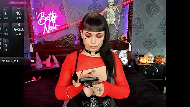 BettyNoir online show from 31, 10, 2025