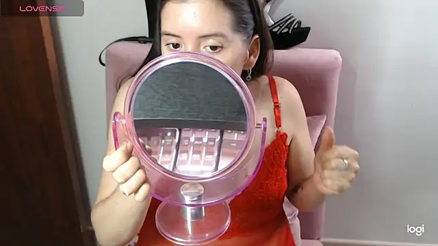 spicey latina online show from 11, 1, 2025