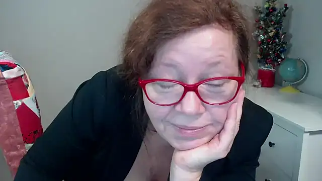Adelewildx online show from 8, 1, 2025