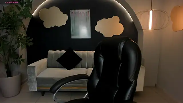 BrennaWalker online show from 30, 1, 2025