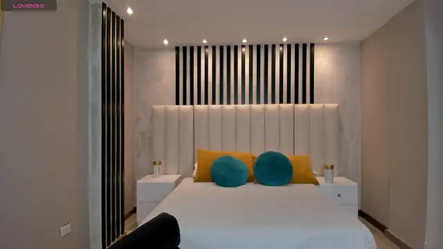 BrennaWalker online show from 22, 3, 2025