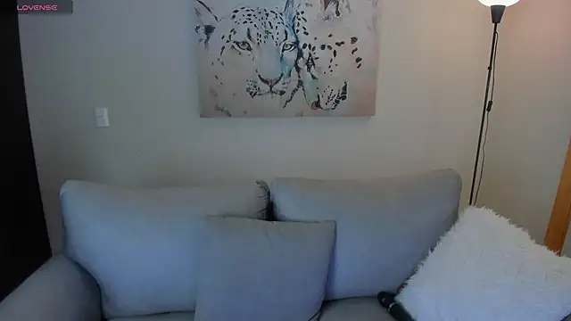 BrennaWalker online show from 27, 4, 2026