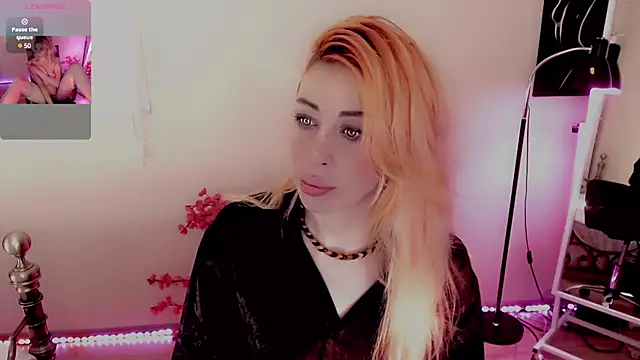 AnnieGOld  online show from 5, 1, 2025