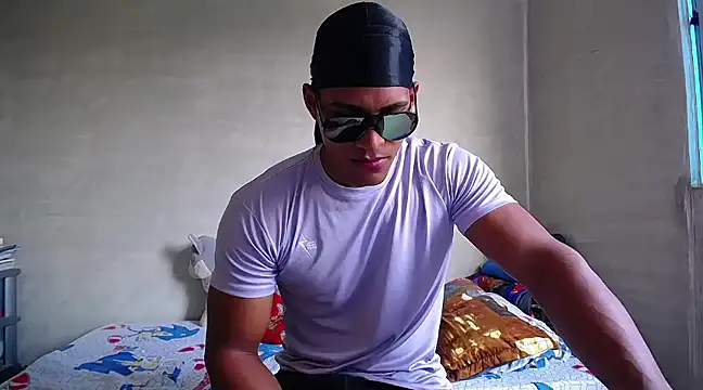 Snapshot of teddyfit19cm chatting on 10, 3, 2025 teddyfit19cm online show from 10, 3, 2025