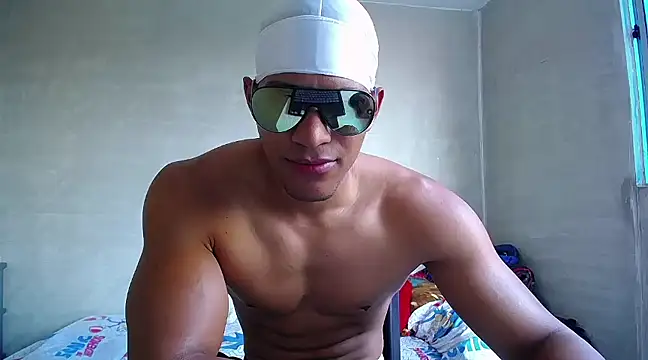 Snapshot of teddyfit19cm chatting on 14, 3, 2025 teddyfit19cm online show from 14, 3, 2025