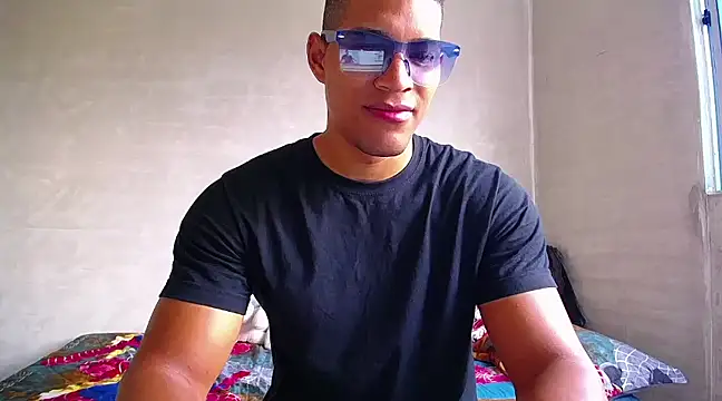 Snapshot of teddyfit19cm chatting on 18, 3, 2025 teddyfit19cm online show from 18, 3, 2025