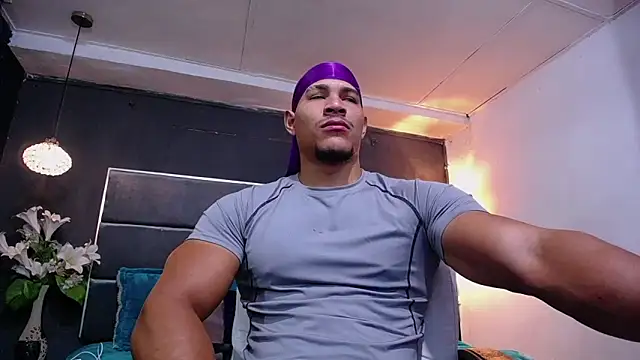 Snapshot of teddyfit19cm chatting on 10, 9, 2025 teddyfit19cm online show from 10, 9, 2025