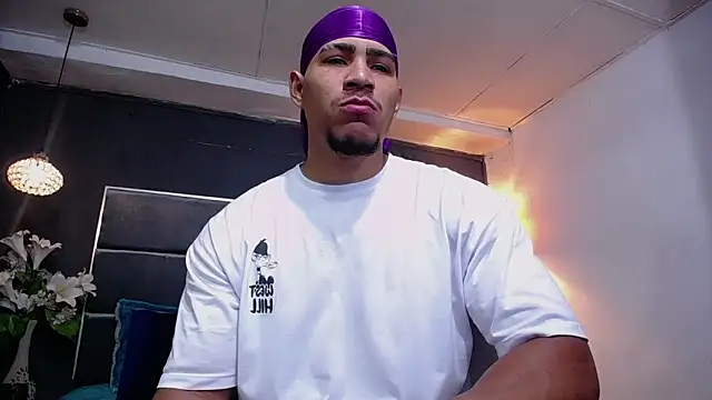 Snapshot of teddyfit19cm chatting on 11, 9, 2025 teddyfit19cm online show from 11, 9, 2025